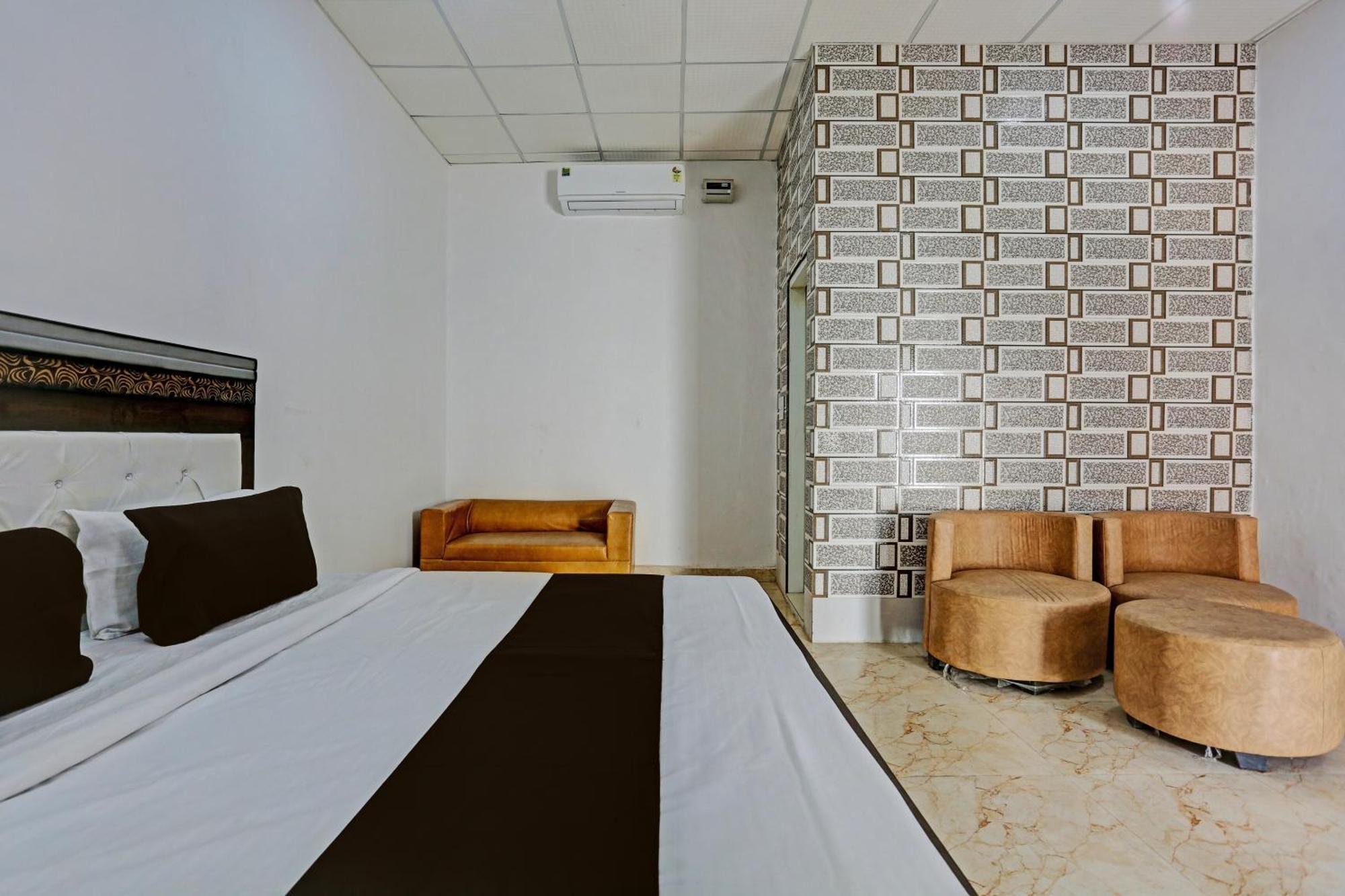 Hotel O Murliwala Wedding Palace And Resort Samalkha 외부 사진