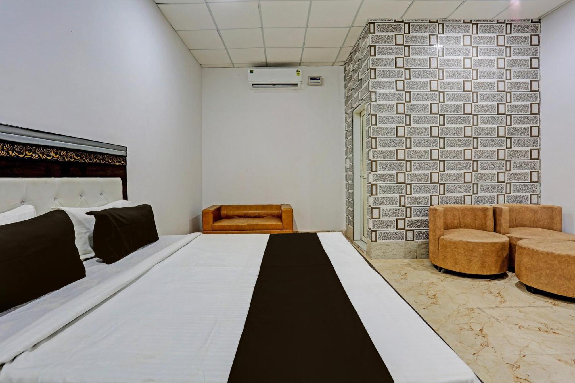 Hotel O Murliwala Wedding Palace And Resort Samalkha 외부 사진