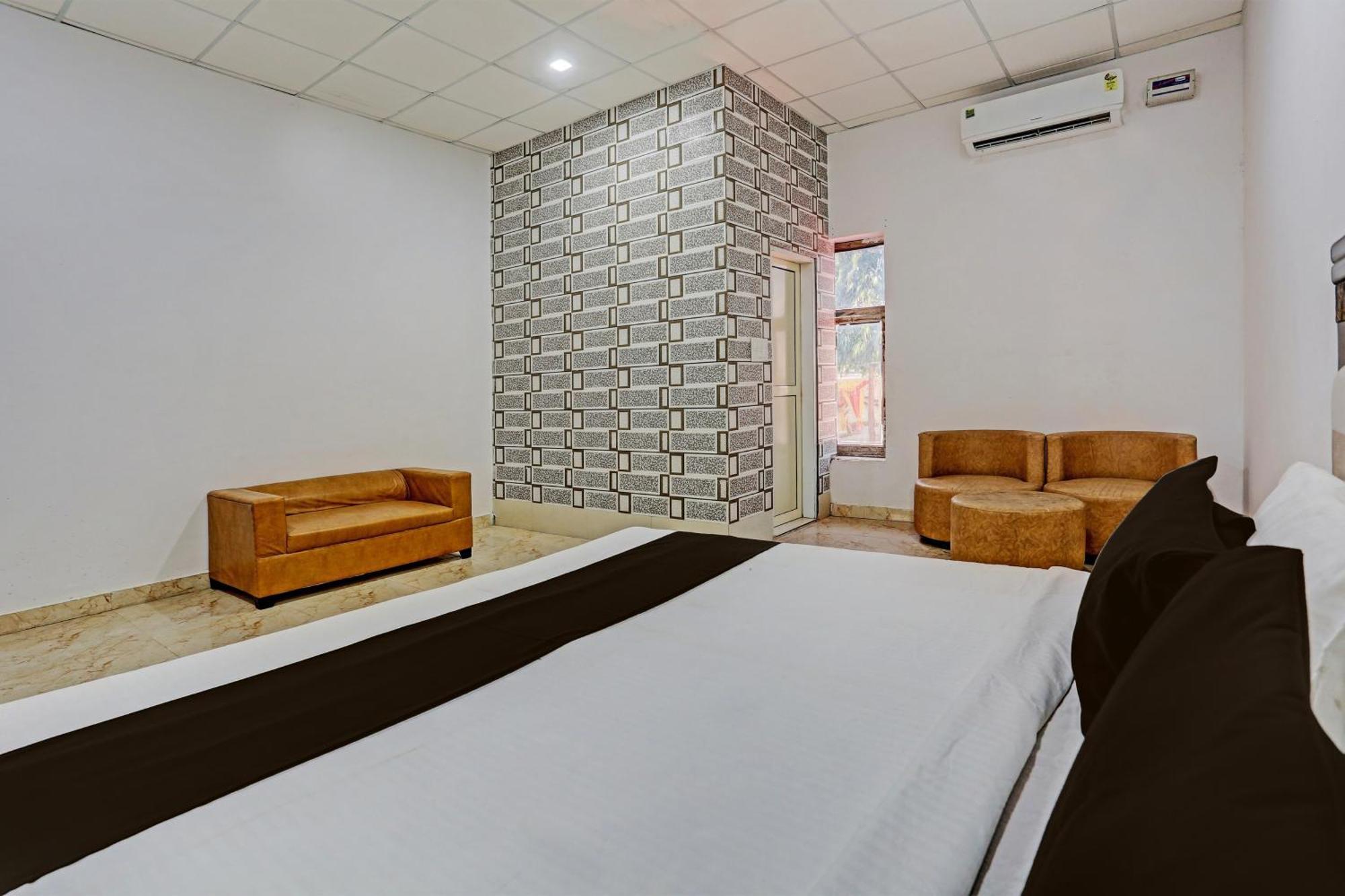 Hotel O Murliwala Wedding Palace And Resort Samalkha 외부 사진